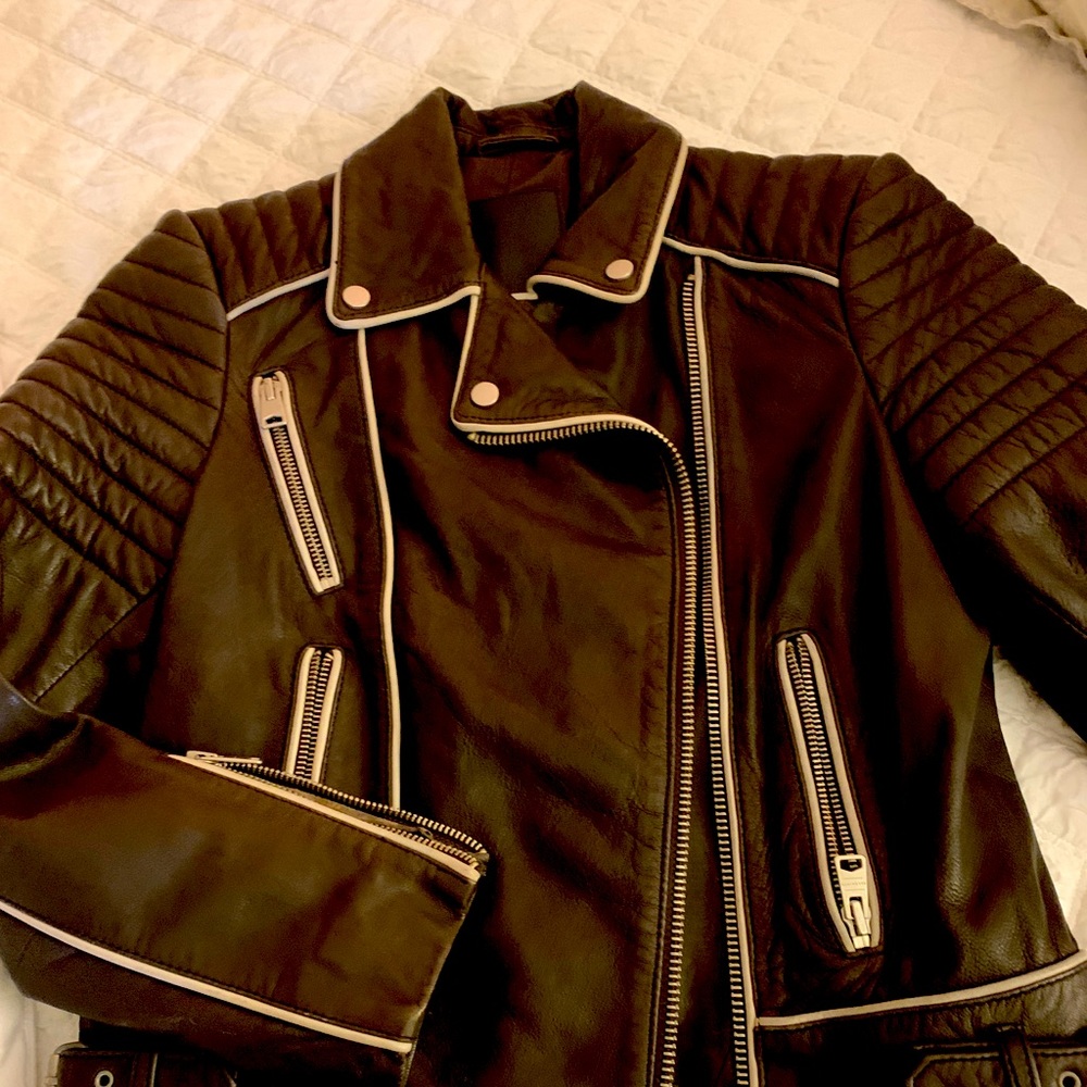 Super Chic - image 1